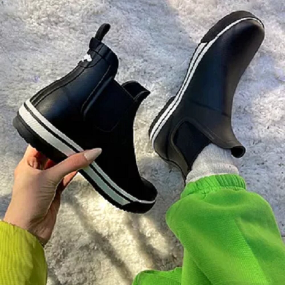 Rocket Dog Women's Rainbow Rubber Rain Boot - Picture 7 of 13